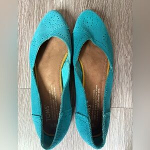 TOMS Women's Vibrant Blue Flats